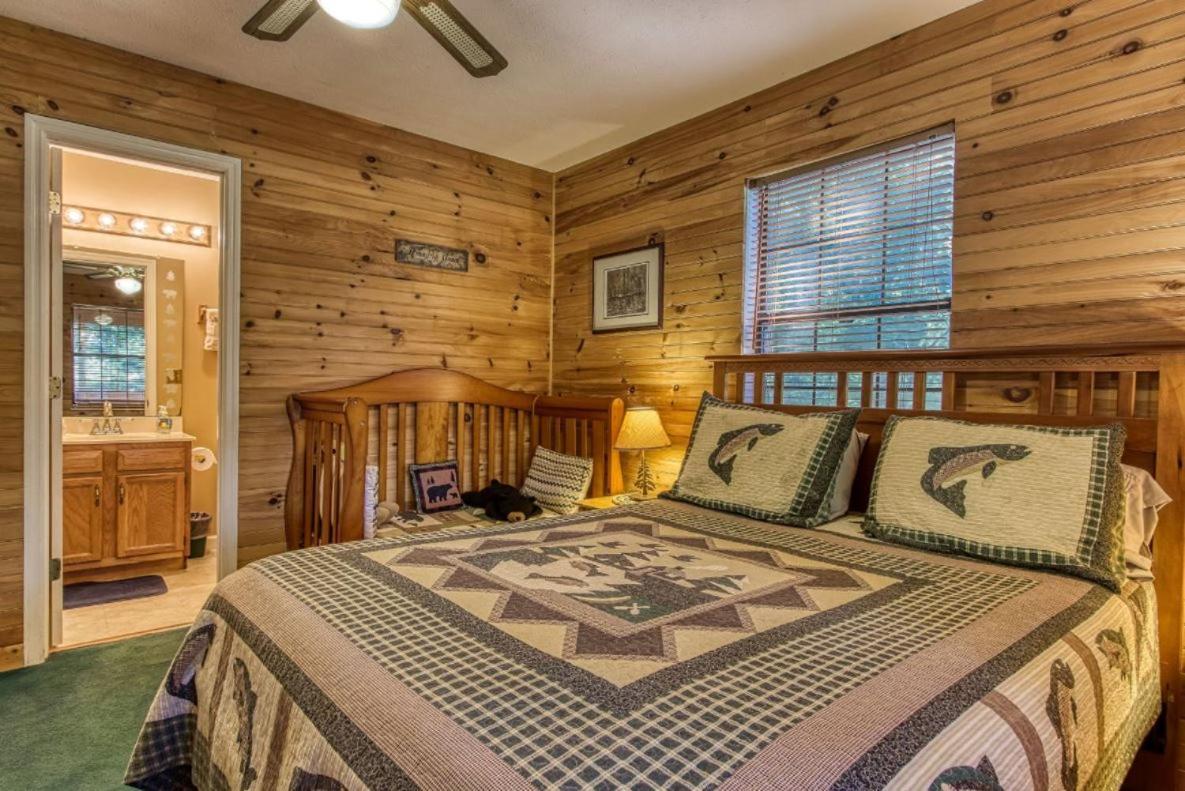 Sunset Ridge Cabin Пиджен Фордж Екстериор снимка