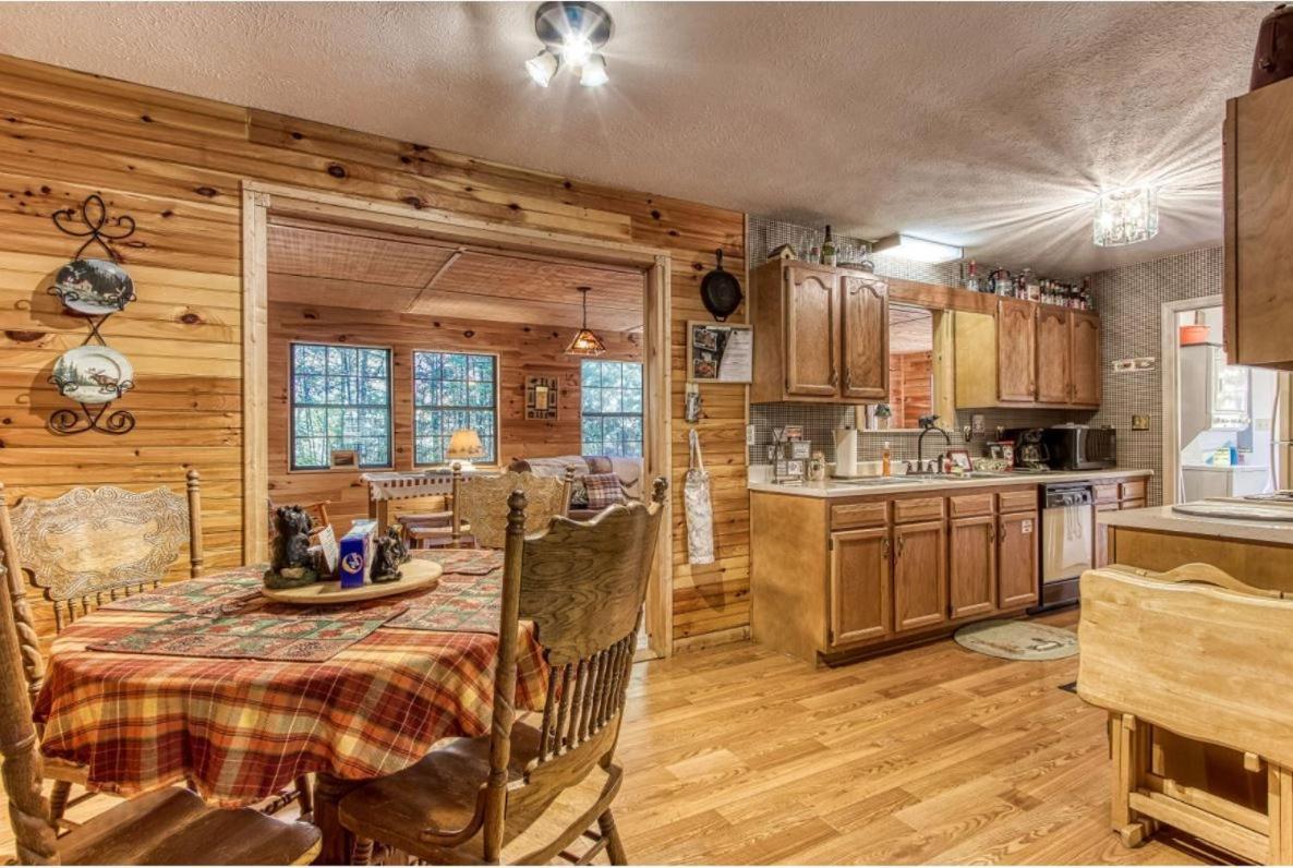 Sunset Ridge Cabin Пиджен Фордж Екстериор снимка