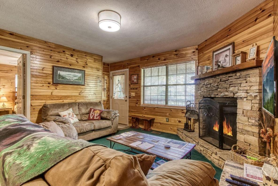 Sunset Ridge Cabin Пиджен Фордж Екстериор снимка